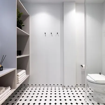 Bob W Centre - Ambassador * Ταλίν