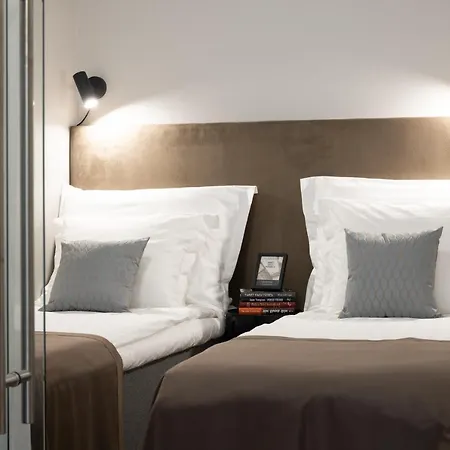 Bob W Centre - Ambassador * Ταλίν