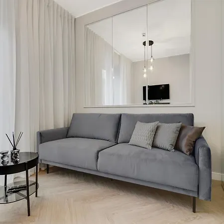 Bob W Centre - Ambassador Apartament Tallin