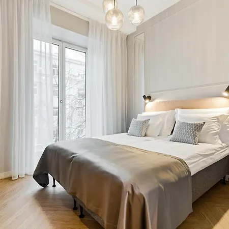 Bob W Centre - Ambassador Tallin