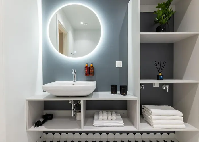 Bob W Centre - Ambassador *