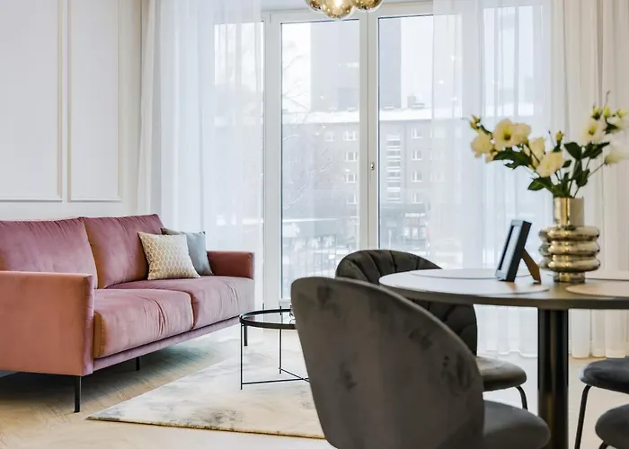 Bob W Centre - Ambassador Tallin