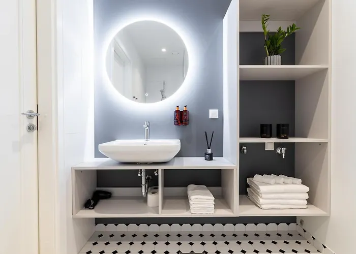 Bob W Centre - Ambassador Apartment