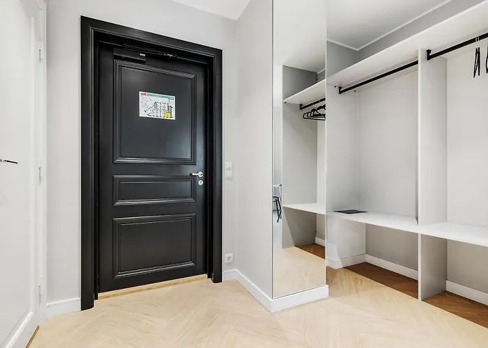 Bob W Centre - Ambassador Apartamento Tallin