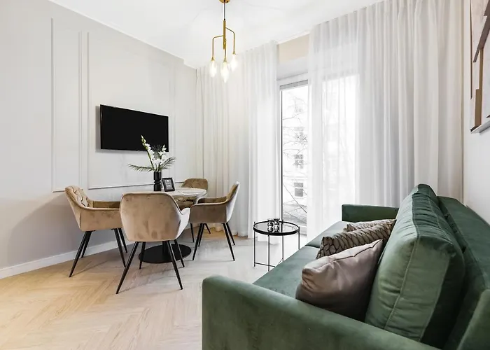 Bob W Centre - Ambassador Reval