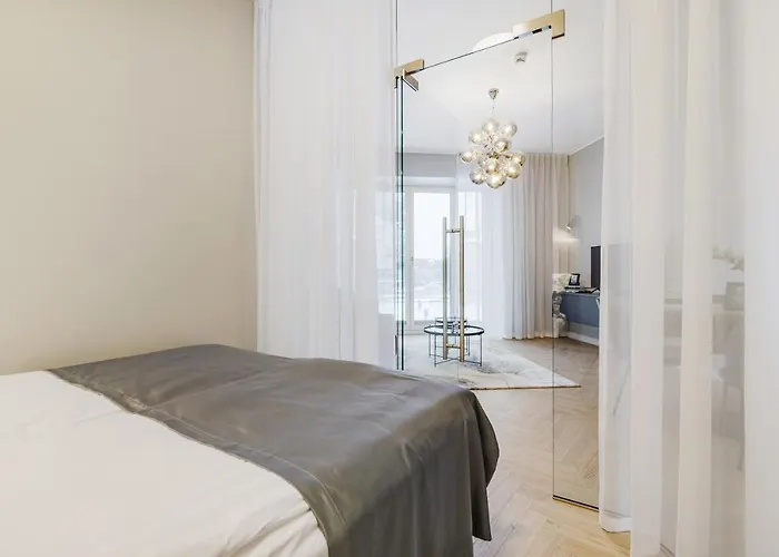 Bob W Centre - Ambassador Reval