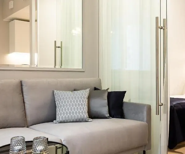 Bob W Centre - Ambassador *