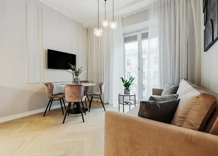 Bob W Centre - Ambassador * Reval