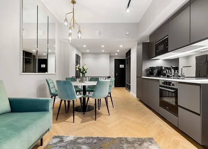 Bob W Centre - Ambassador * Reval